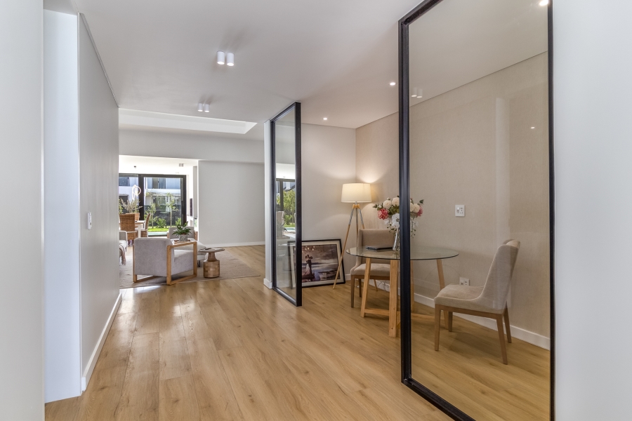 4 Bedroom Property for Sale in Pearl Valley at Val de Vie Western Cape